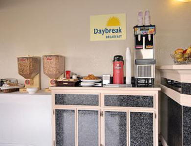 Days Inn By Wyndham Chowchilla Gateway To Yosemite Restaurace fotografie